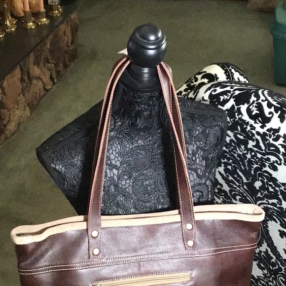 MYRA BAG XL ❤️ Beautiful, New❤️❤️ - Picture 4 of 7